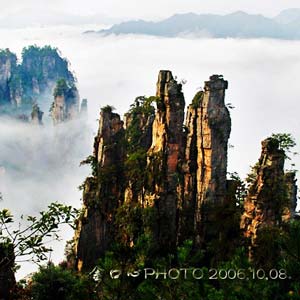 休閑自駕L線：張家界、袁家界、天子山、寶峰湖、猛洞河漂流、芙蓉鎮(zhèn)三晚四日游