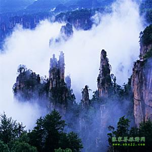 武漢往返：張家界、鳳凰古城、韶山六日游，每周一、周四發(fā)團(tuán)